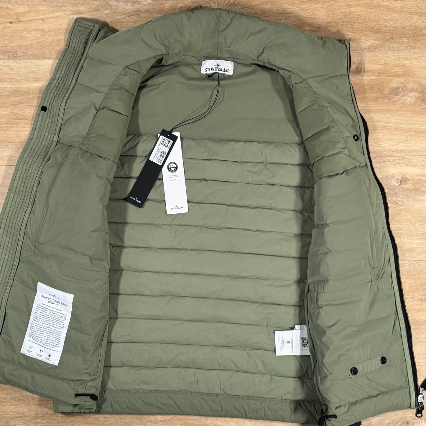 Stone Island Seamless Tunnel Nylon Down-TC Vest in Sage Green