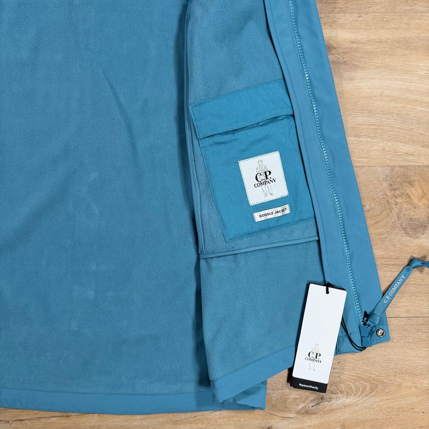 C.P. Company Shell-R Goggle Gilet in Riviera Blue