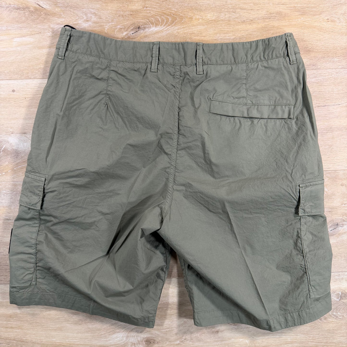 Stone Island Stretch Cotton Tela 'Paracadute' Cargo Bermuda Shorts in Military Green
