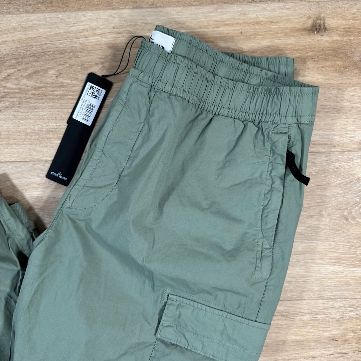 Stone Island Stretch Cotton Tela Cargo Pants in Sage Green