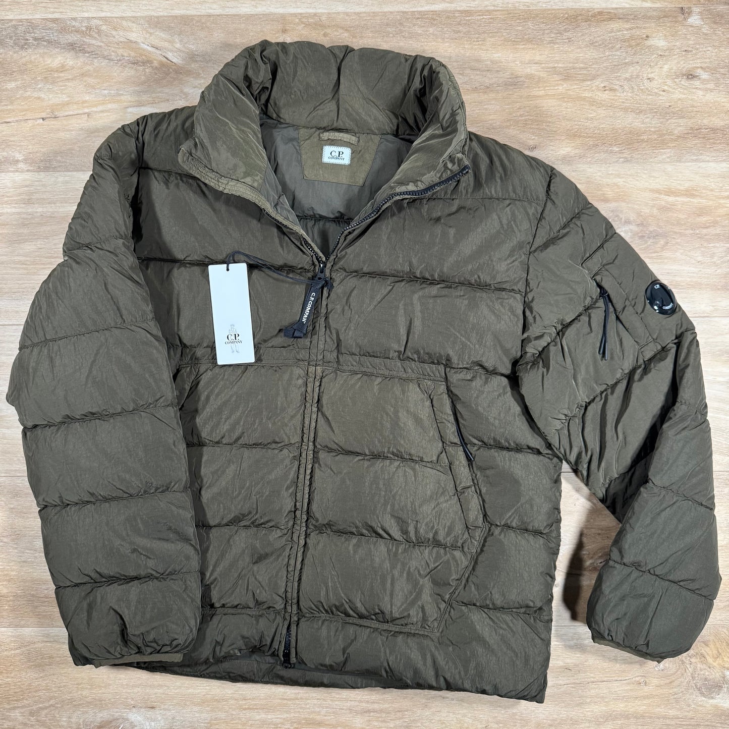 C.P. Company Chrome-R Down Lens Jacket in Ivy Green