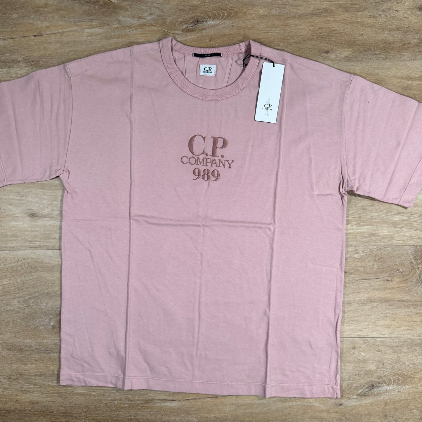 C.P. Company 20/1 Jersey Boxy Logo T-Shirt in Misty Rose - Pink