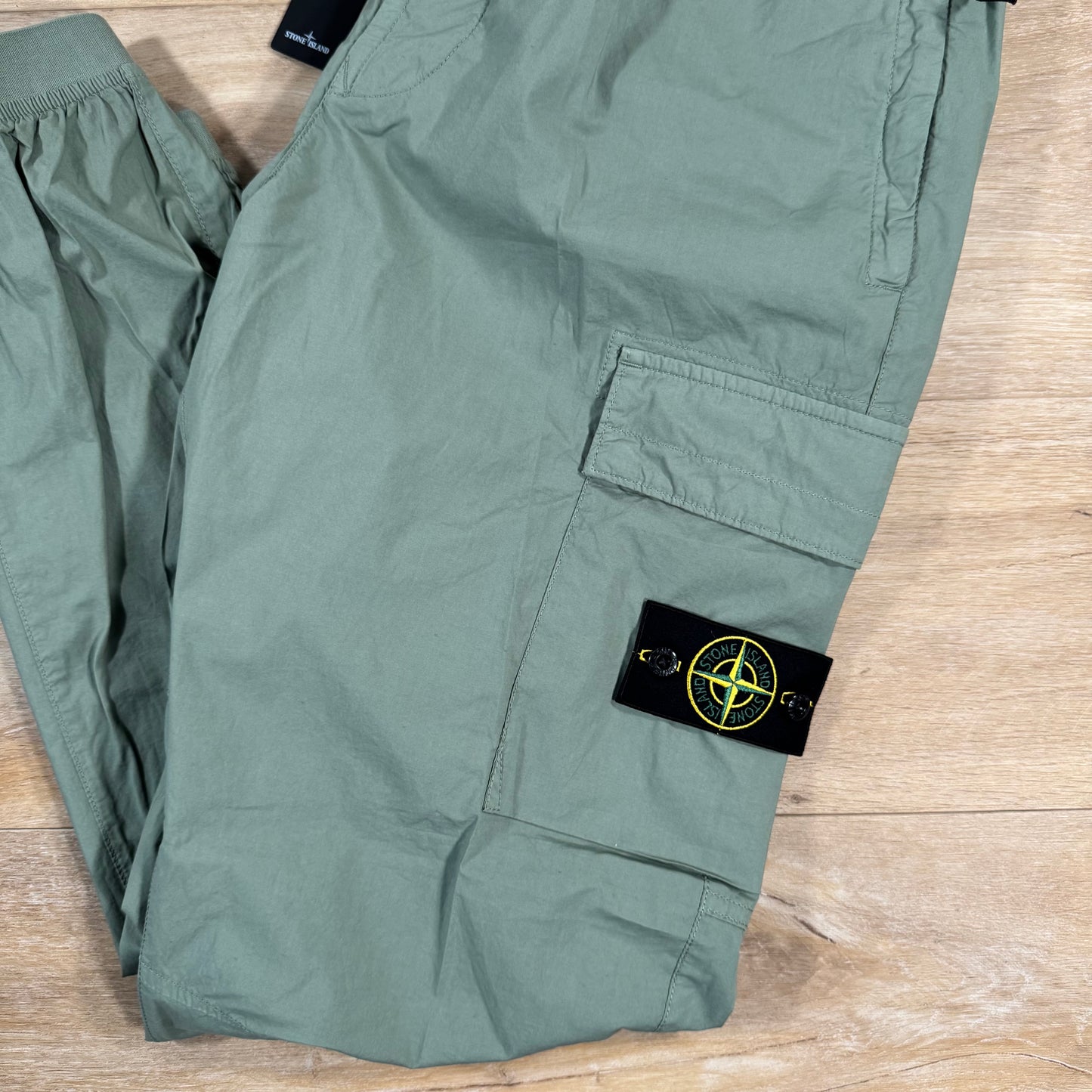 Stone Island Stretch Cotton Tela Cargo Pants in Sage Green