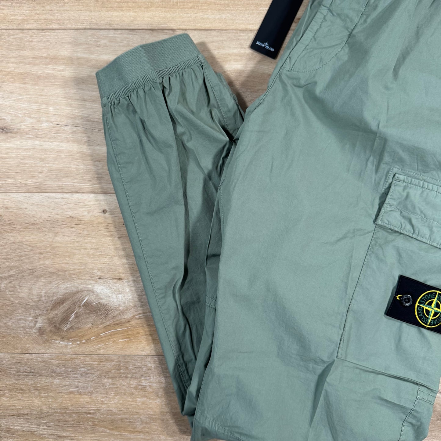 Stone Island Stretch Cotton Tela Cargo Pants in Sage Green