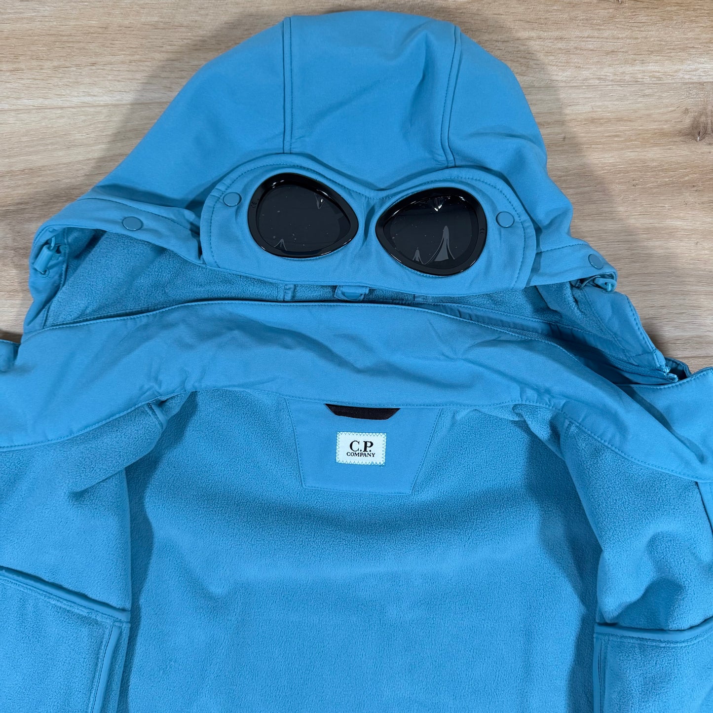 C.P. Company Shell-R Goggle Gilet in Riviera Blue