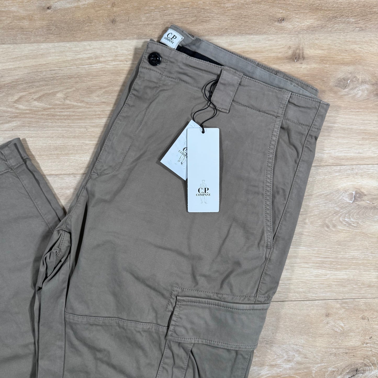 C.P. Company Stretch Sateen Lens Cargo Pants in Walnut