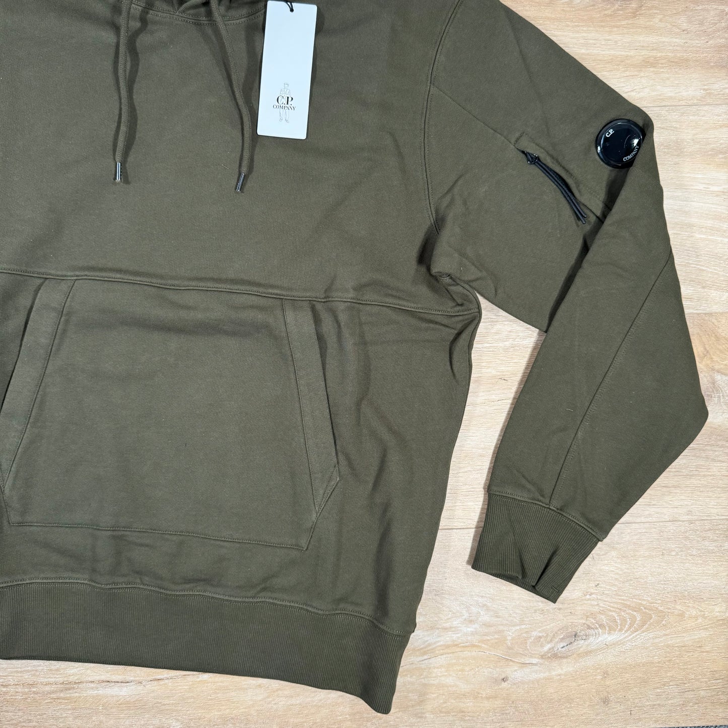C.P. Company Diagonal Raised Lens Hoodie in Ivy Green