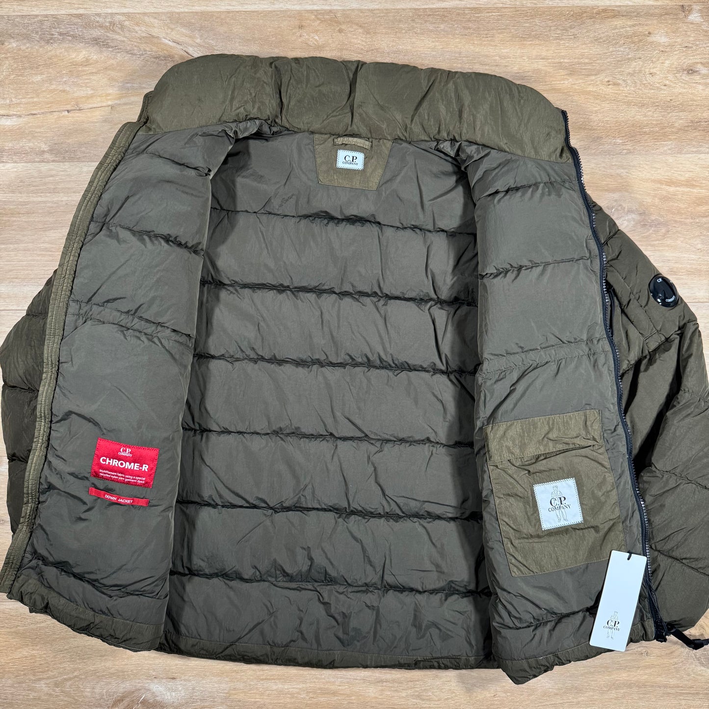 C.P. Company Chrome-R Down Lens Jacket in Ivy Green
