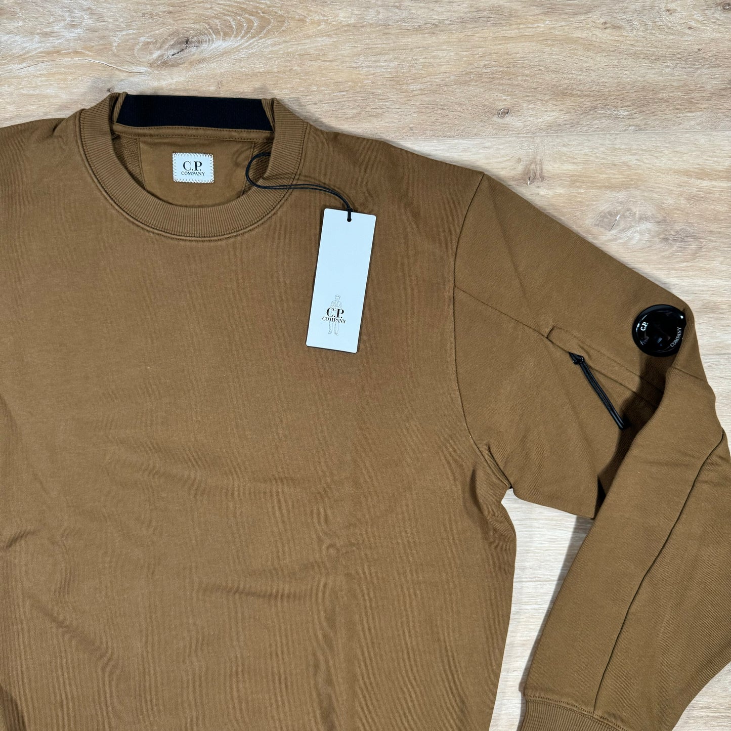 C.P. Company Diagonal Raised Lens Sweatshirt in Toffee