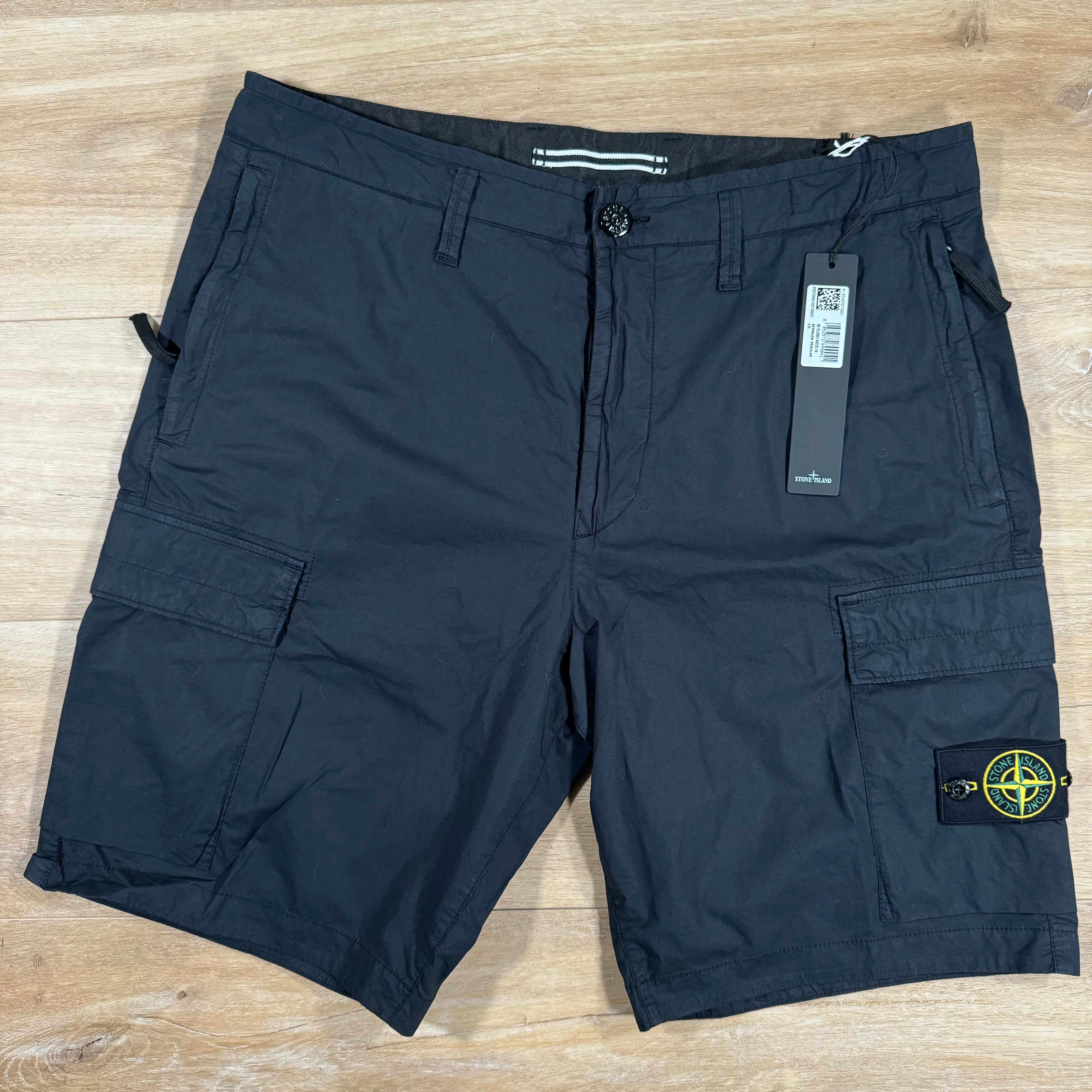 Stone island 2025 navy cargo shorts