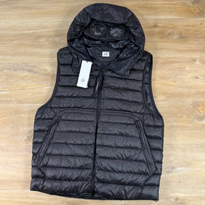 C.P. Company D.D. Shell Goggle Down Gilet in Black