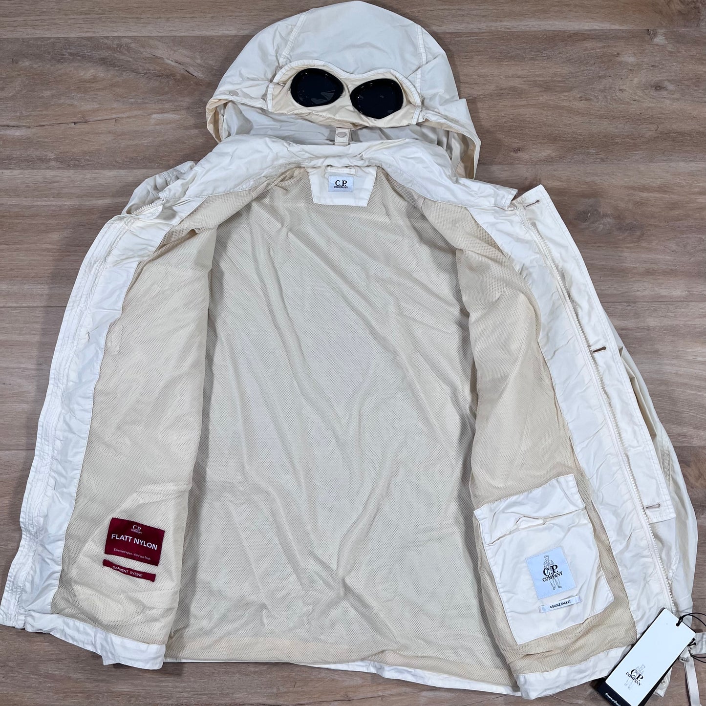 C.P. Company Flatt Nylon Goggle Overshirt in Pistachio Shell