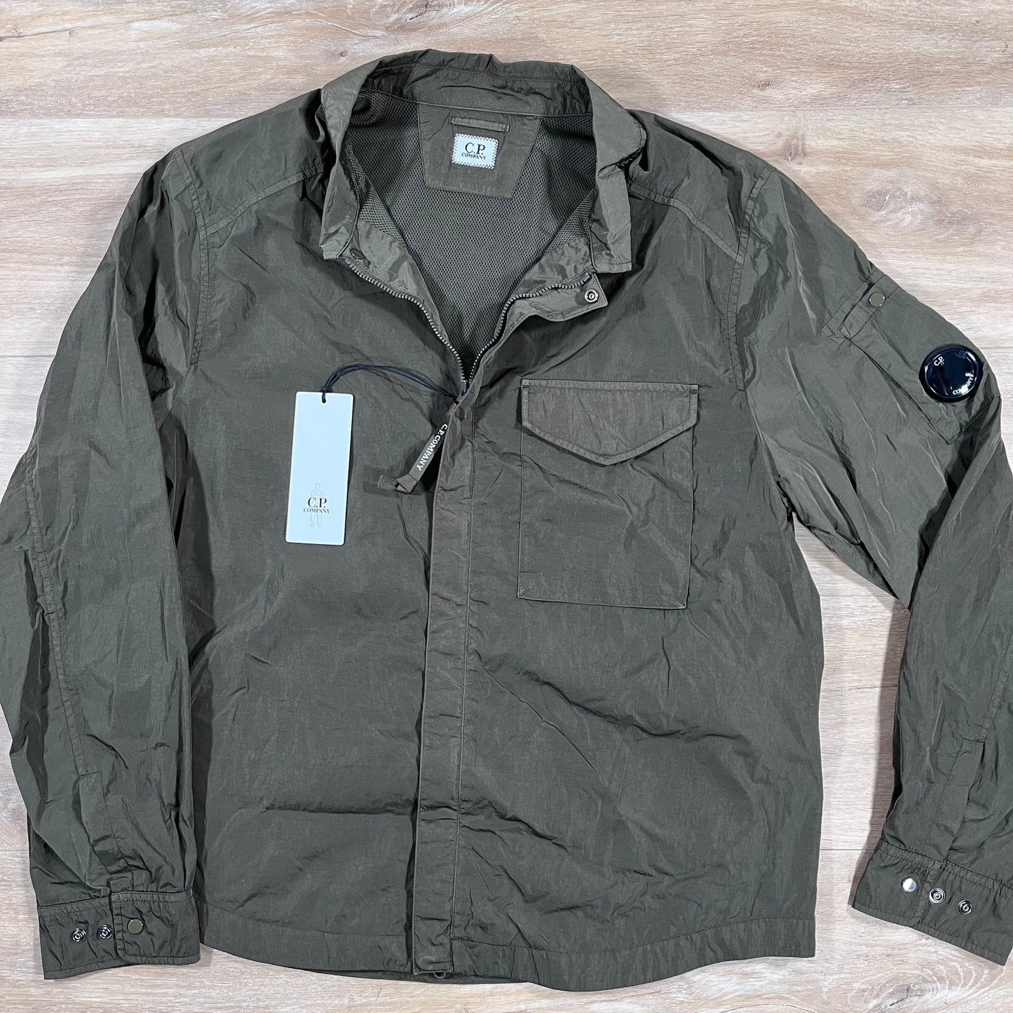 C.P. Company Chrome-R Lens Overshirt in Ivy Green