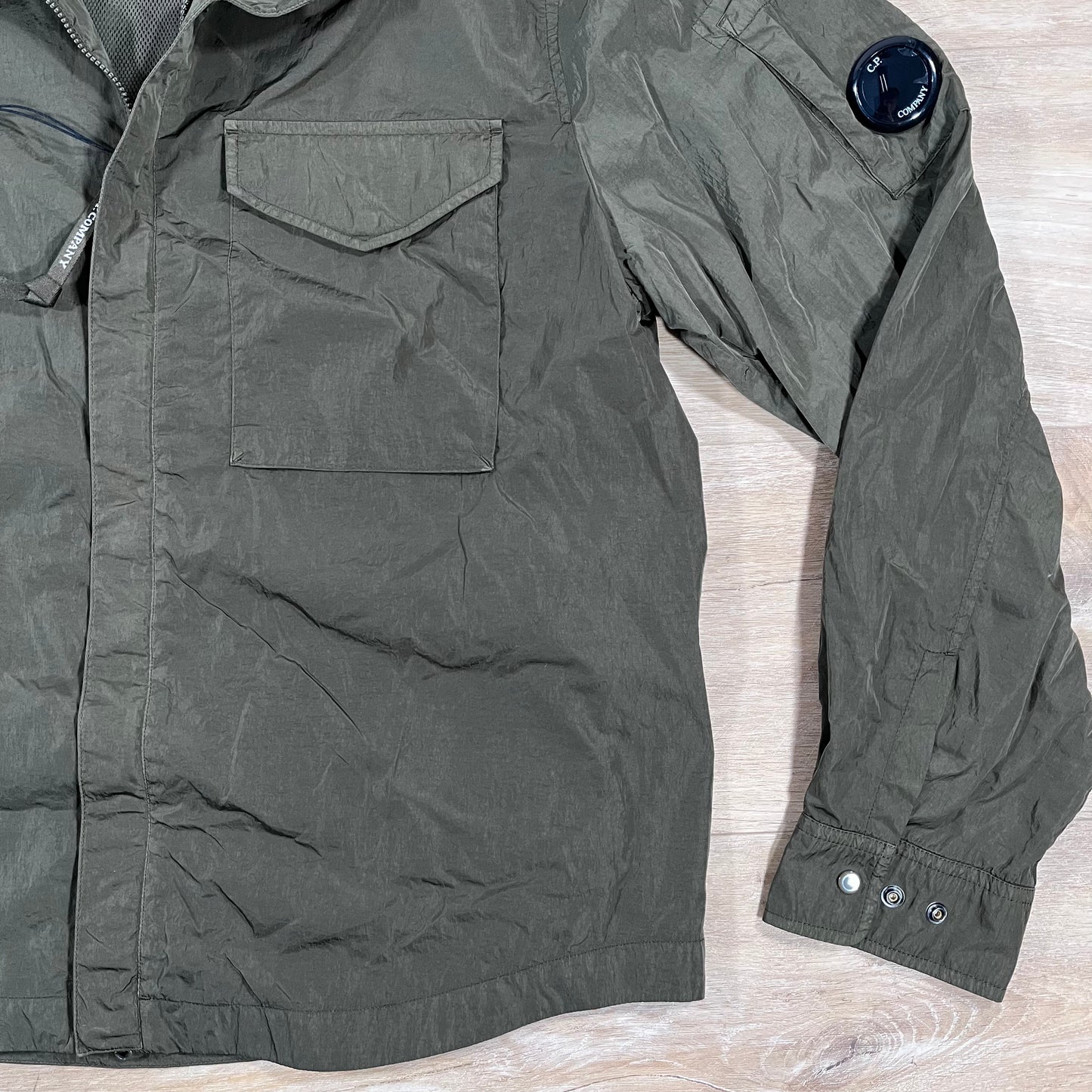 C.P. Company Chrome-R Lens Overshirt in Ivy Green