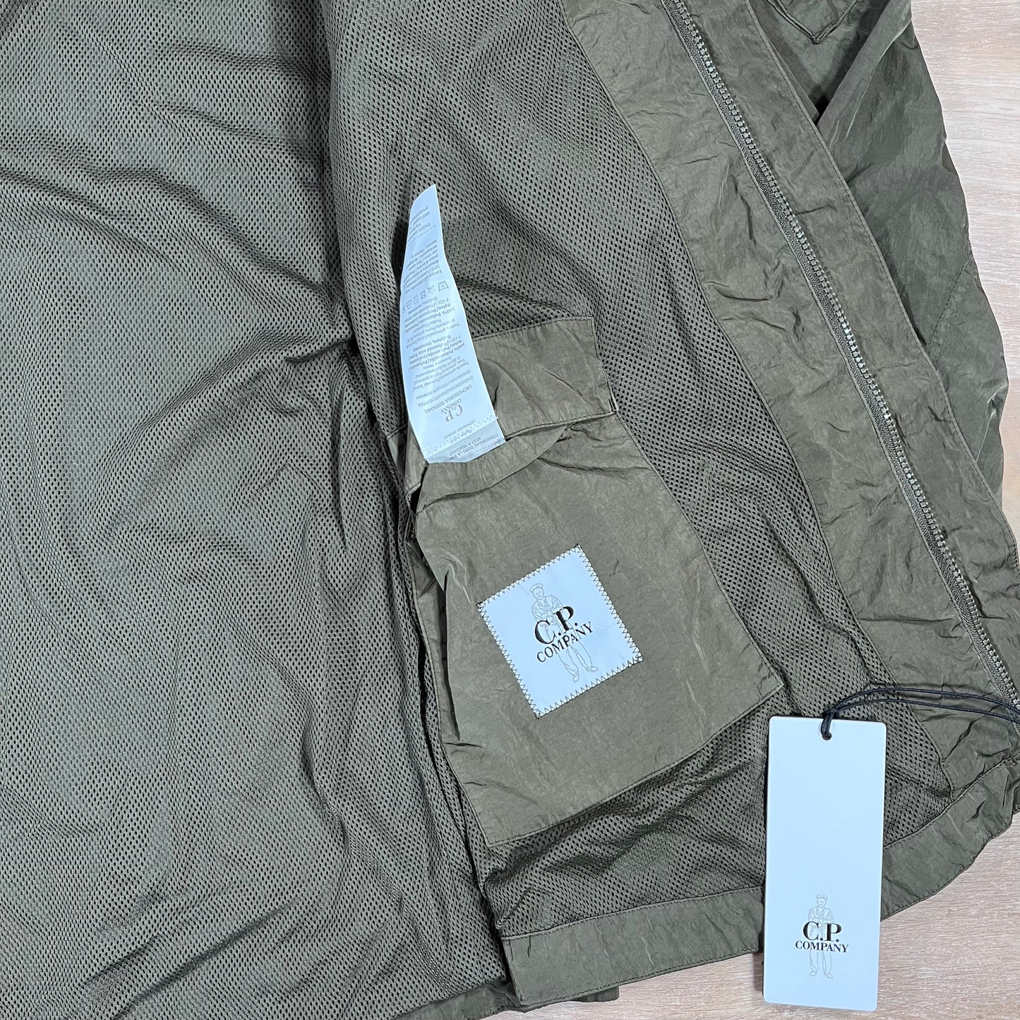 C.P. Company Chrome-R Lens Overshirt in Ivy Green