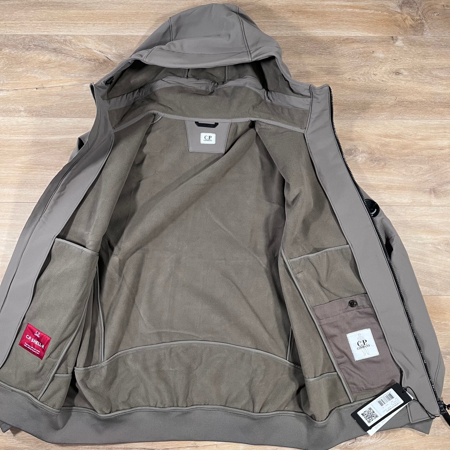 C.P. Company Shell-R Lens Jacket in Walnut