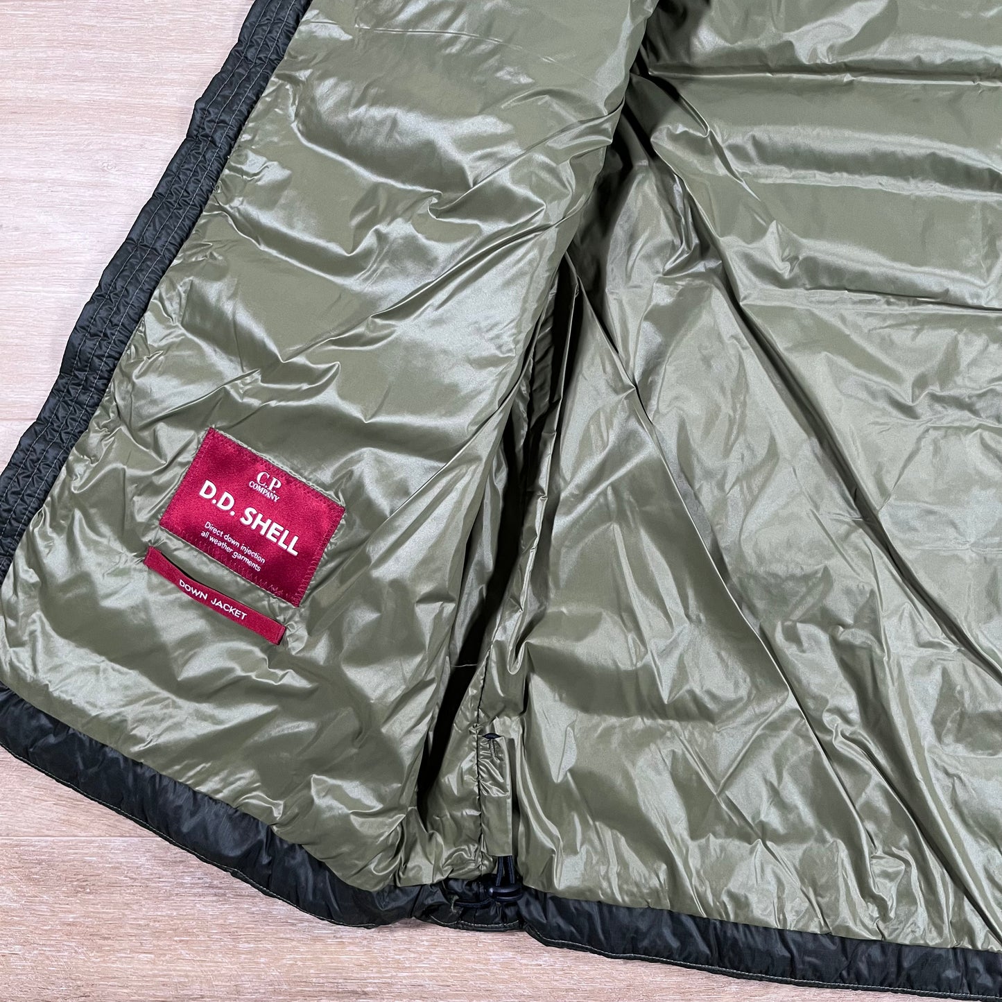 C.P. Company D.D. Shell Goggle Down Gilet in Elmwood Green