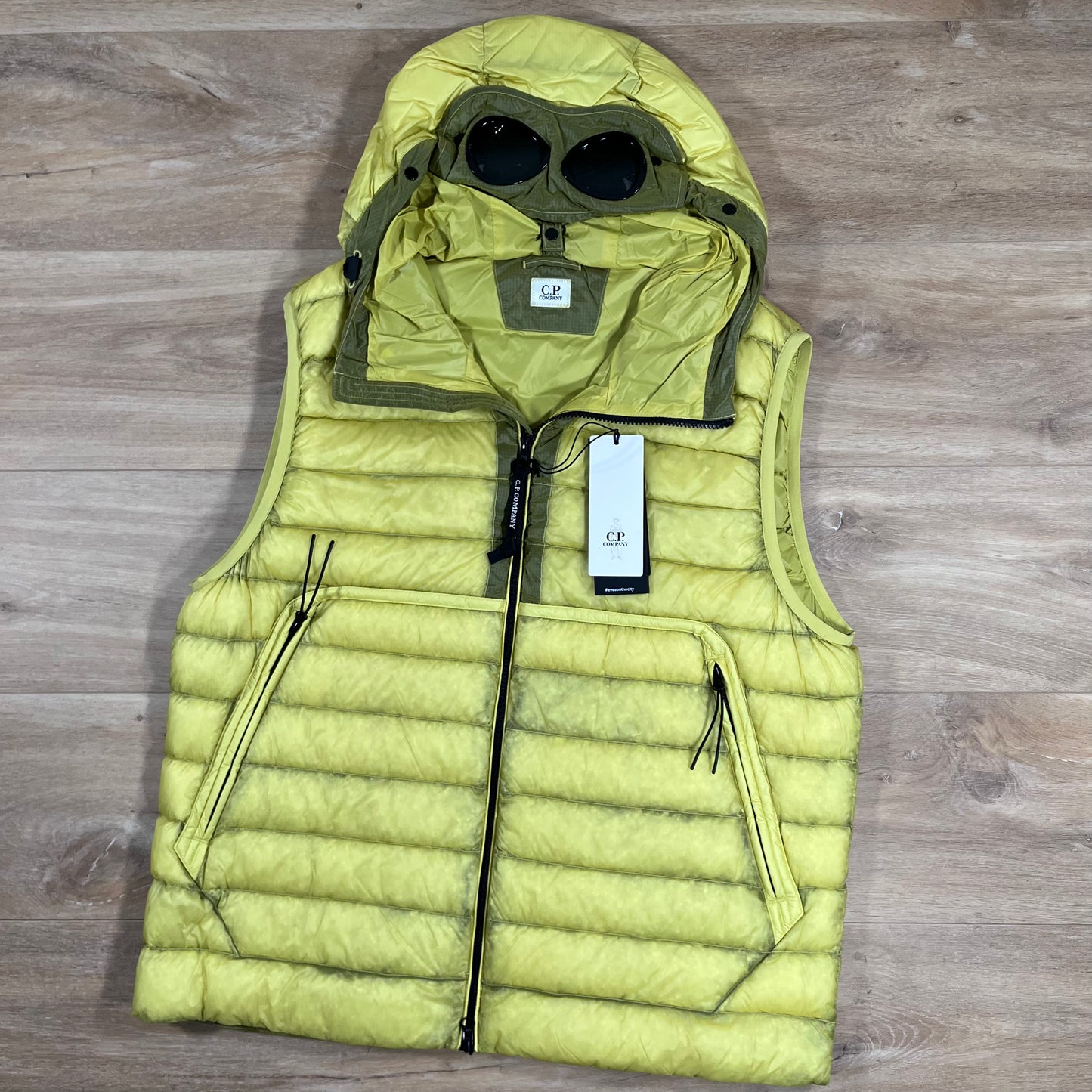 C.P. Company D.D. Shell Goggle Down Gilet in Green Sheen - Yellow