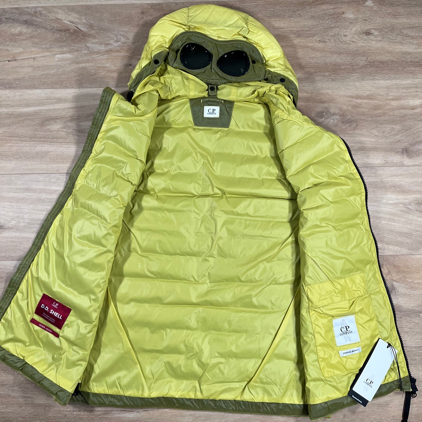 C.P. Company D.D. Shell Goggle Down Gilet in Green Sheen - Yellow