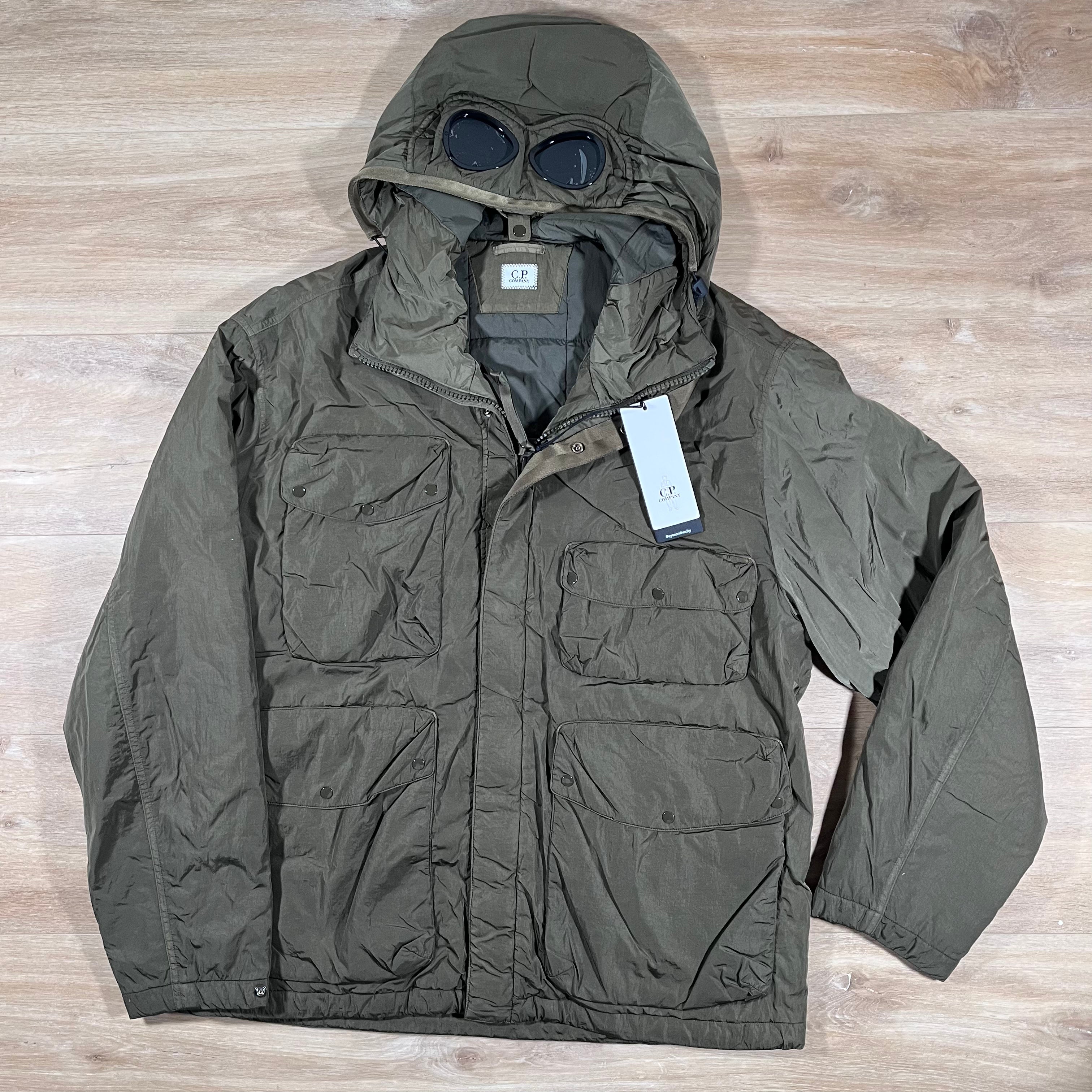 C.P. Company Chrome-R Padded Goggle Jacket in Ivy Green – Label Menswear