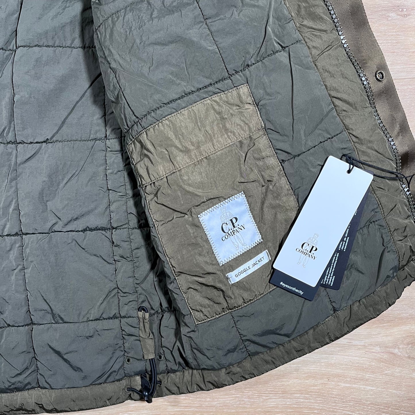 C.P. Company Chrome-R Padded Goggle Jacket in Ivy Green