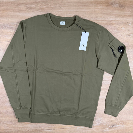 C.P. Company Light Fleece Crewneck Lens Sweatshirt in Elmwood Green