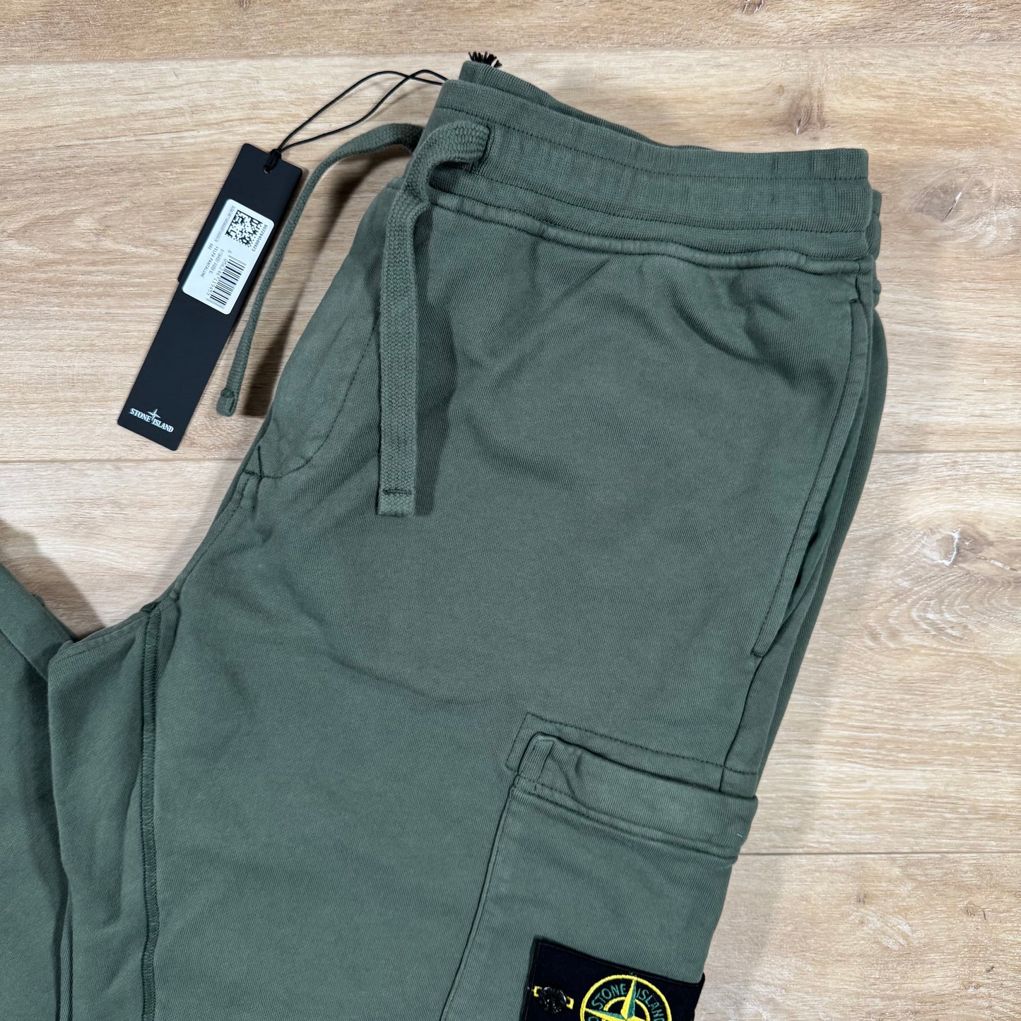 Stone Island Slim Fit Cargo Sweatpants in Musk Green