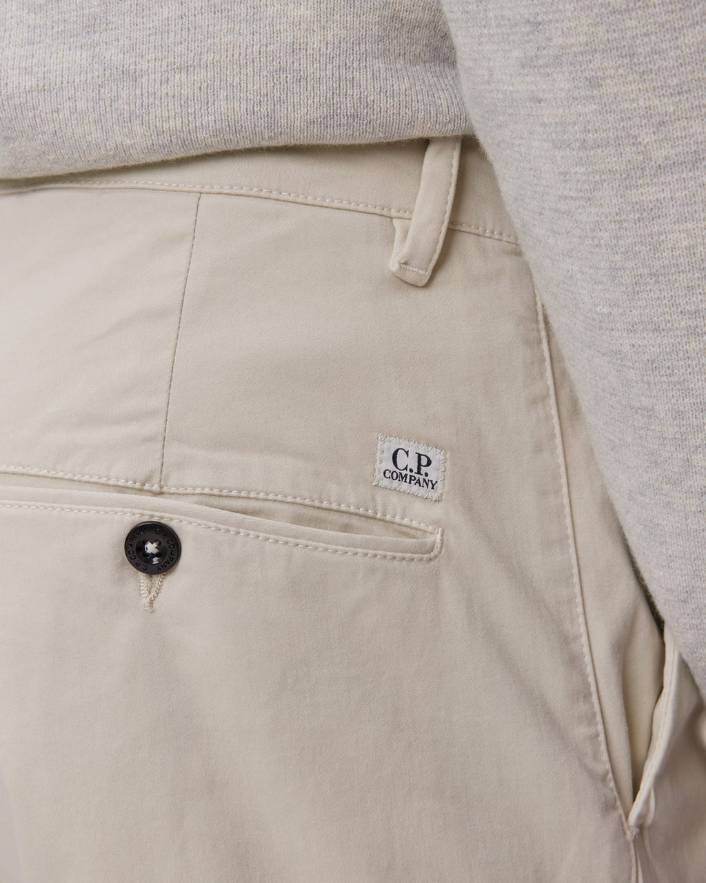 C.P. Company Stretch Sateen Lens Cargo Pants in Silver Birch