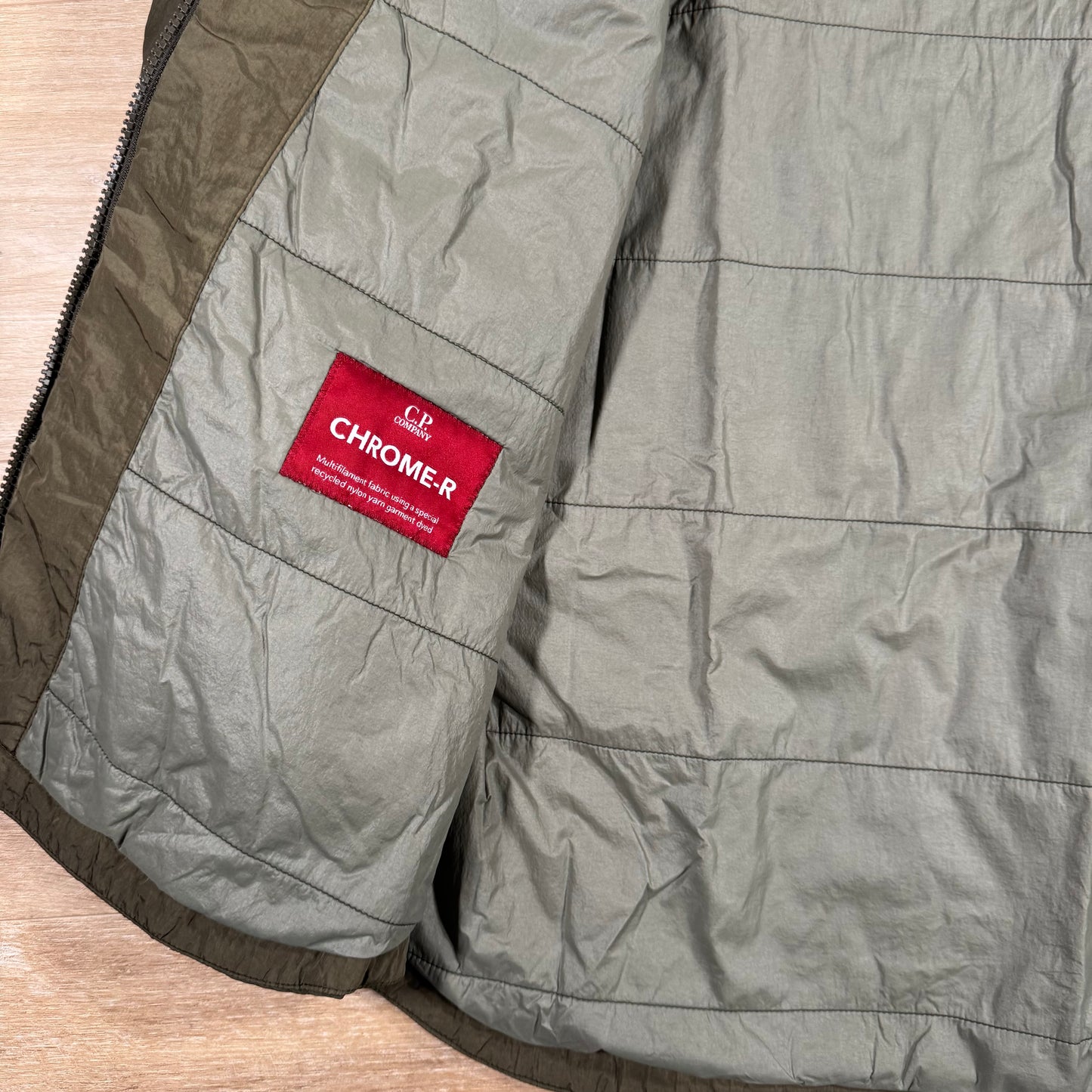 C.P. Company Chrome-R Hooded Zipped Lens Overshirt in Ivy Green