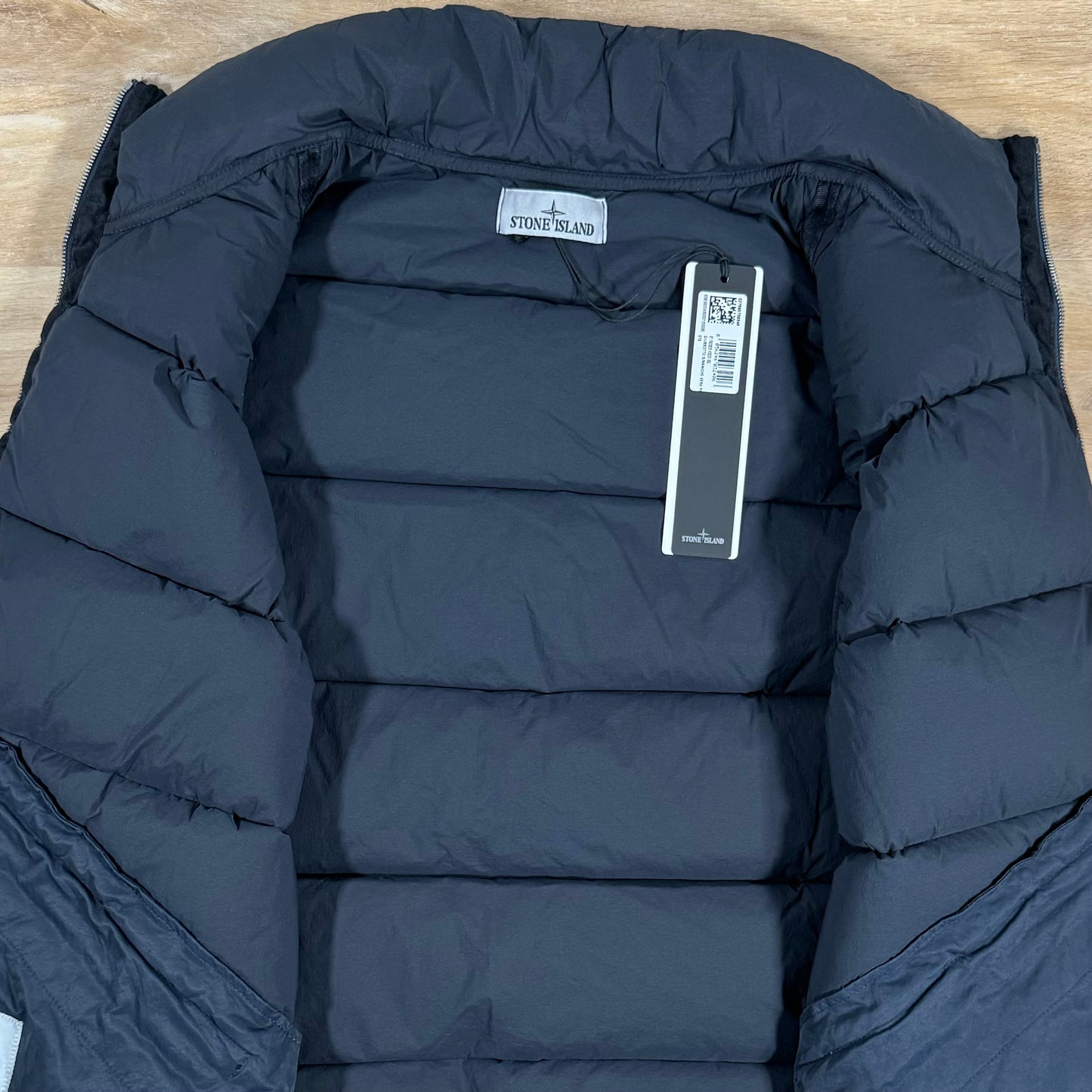 Stone Island Seamless Tunnel Nylon Down-TC Gilet in Navy