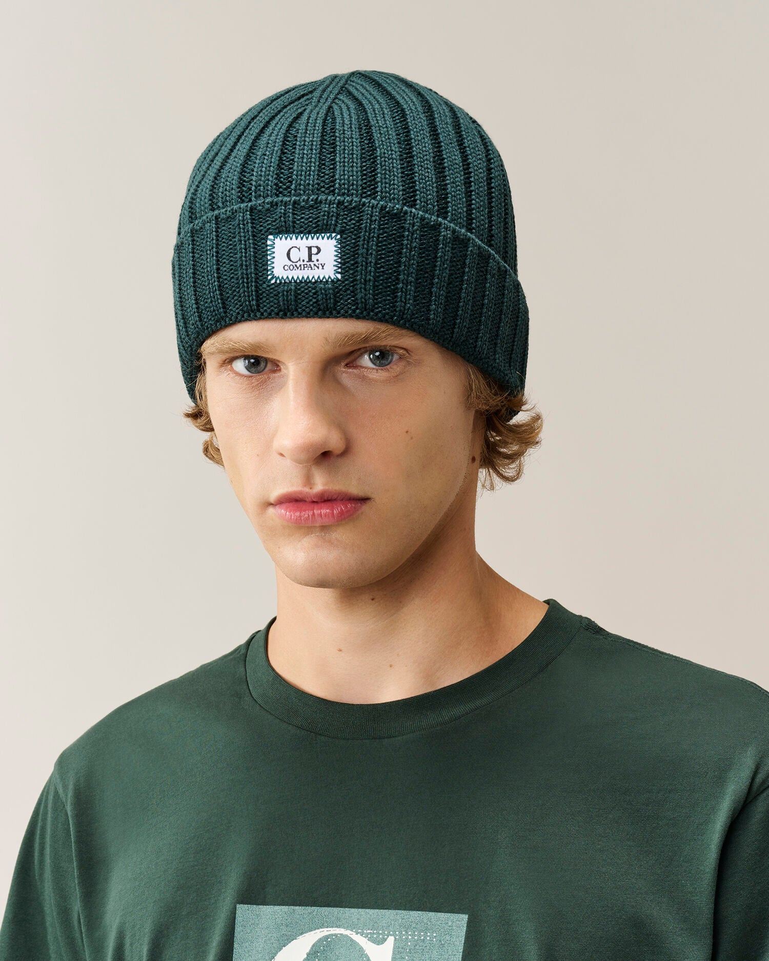 C.P. Company Extra Fine Merino Wool Logo Beanie in Ponderosa Pine - Green