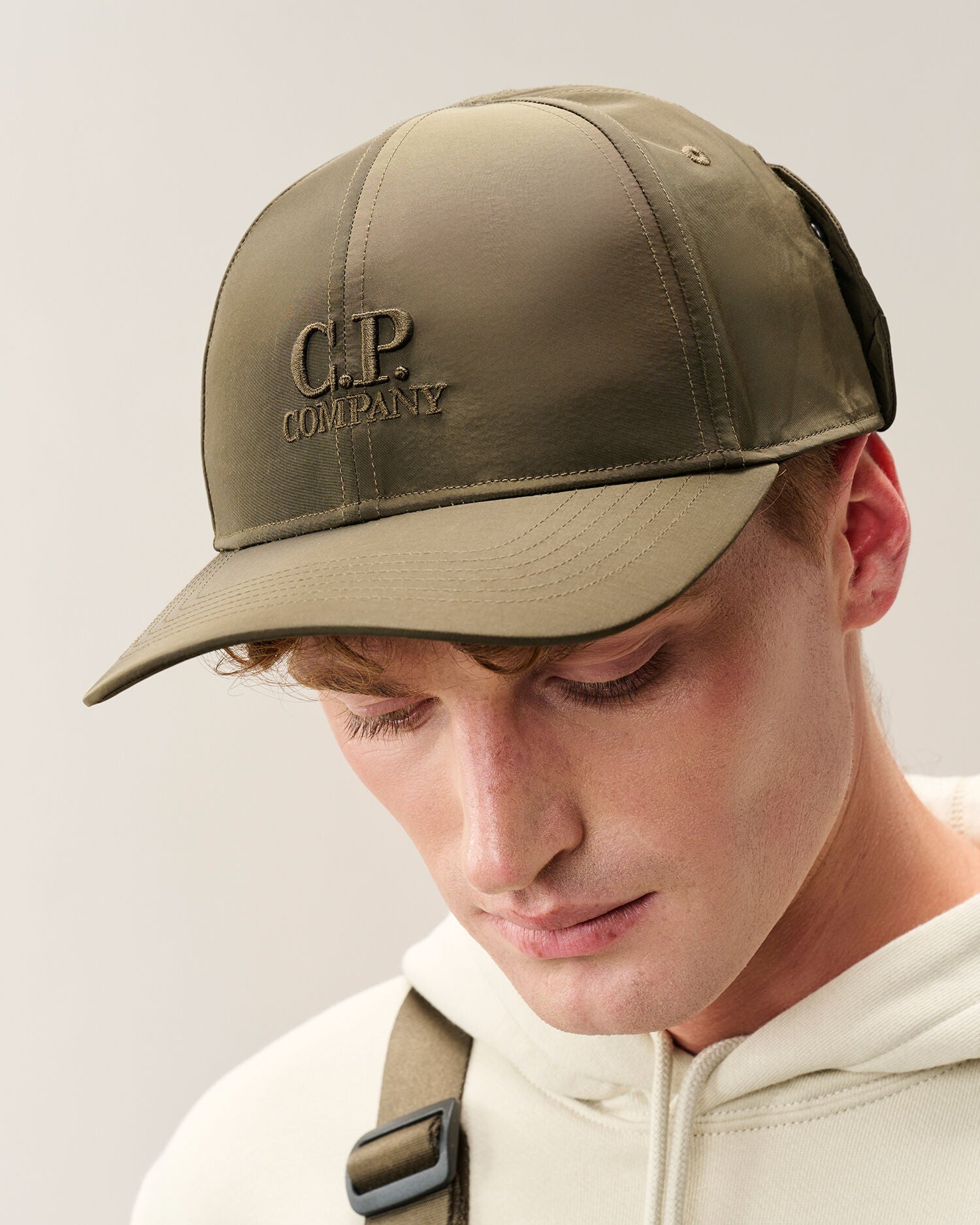 C.P. Company Chrome-R Goggle Cap in Ivy Green