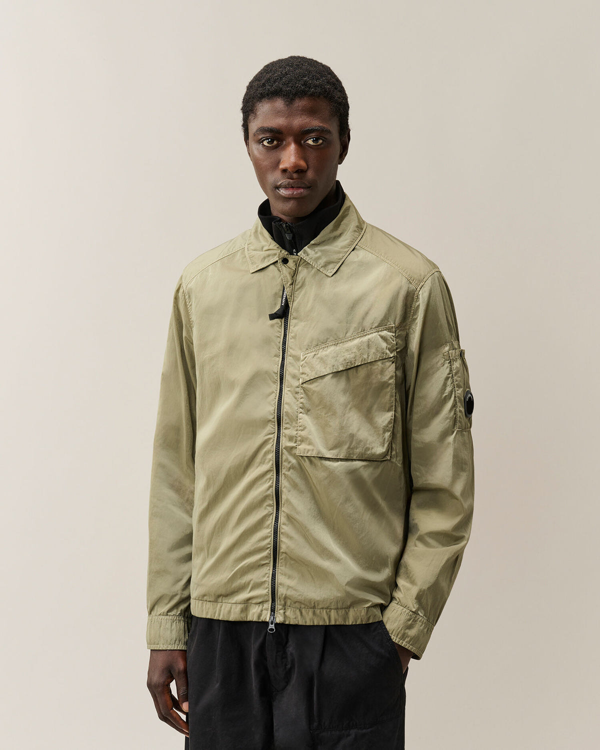 C.P. Company Chrome-R Chest Pocket Lens Overshirt in Fallen Rock - Beige