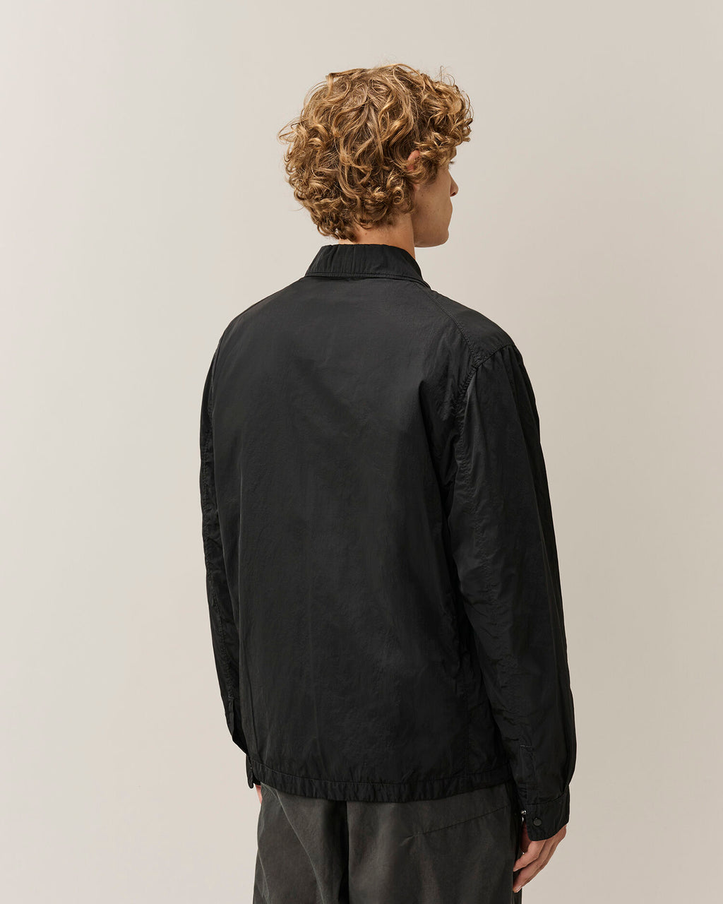 C.P. Company Chrome-R Chest Pocket Lens Overshirt in Black