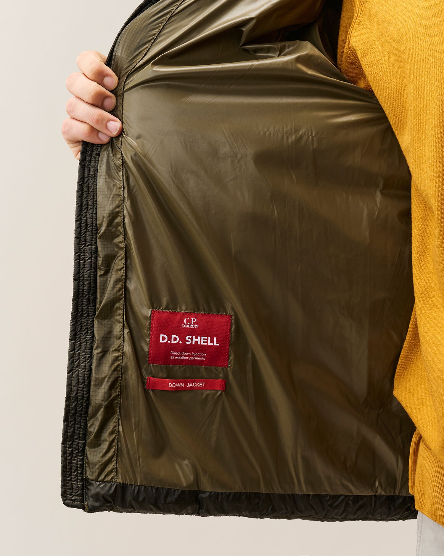 C.P. Company D.D. Shell Lens Puffer Jacket in Ivy Green