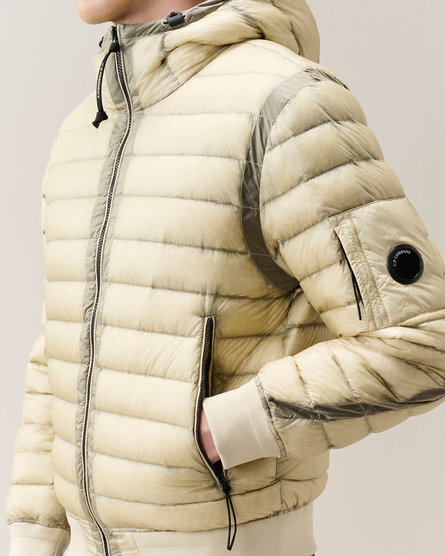 C.P. Company D.D. Shell Hooded Lens Down Jacket in Silver Birch