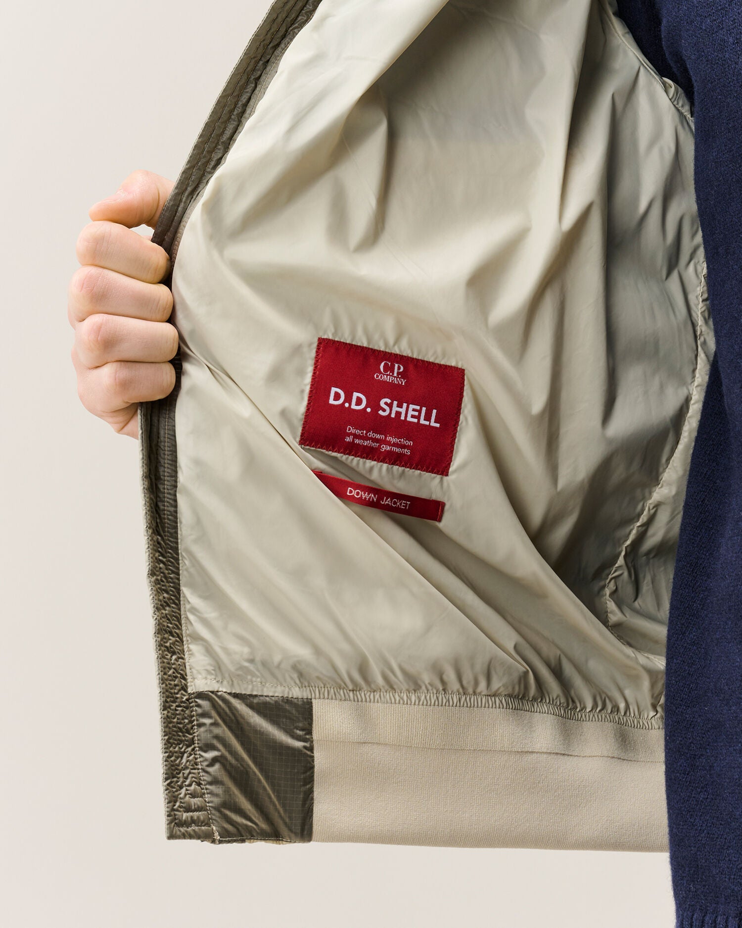 C.P. Company D.D. Shell Hooded Lens Down Jacket in Silver Birch