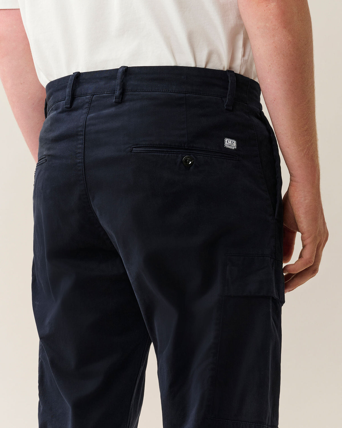 C.P. Company Stretch Sateen Lens Cargo Pants in Navy