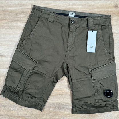 C.P. Company Stretch Cargo Shorts in Ivy Green