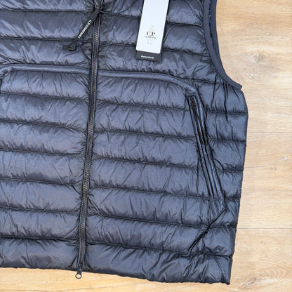 C.P. Company D.D. Shell Goggle Down Gilet in Navy