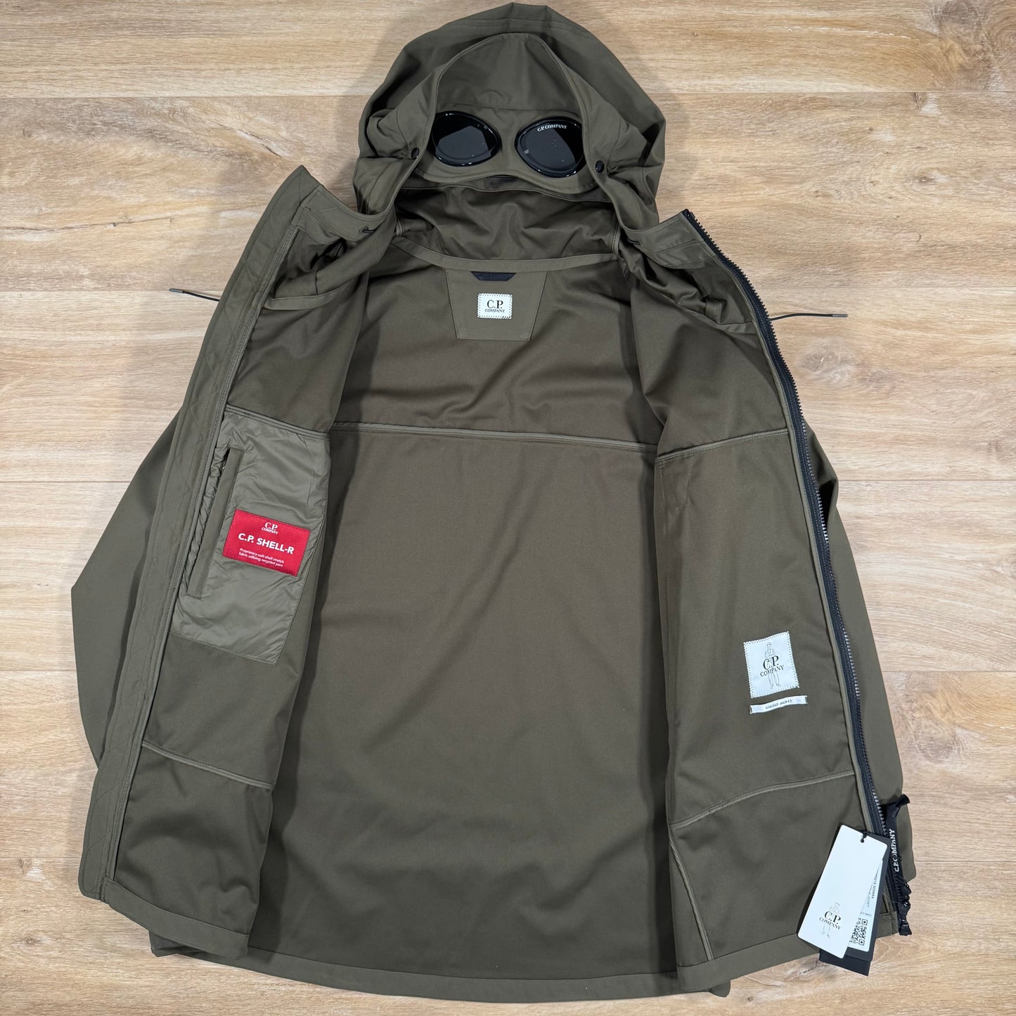 C.P. Company Shell-R Goggle Jacket in Ivy Green