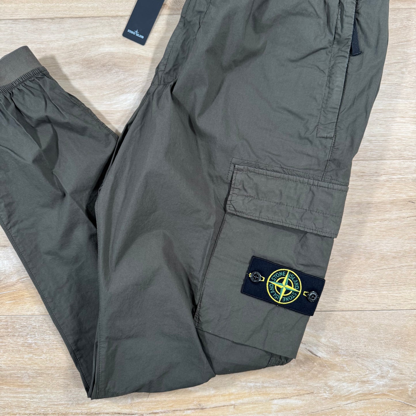 Stone Island Stretch Cotton Tela Cargo Pants in Military Green