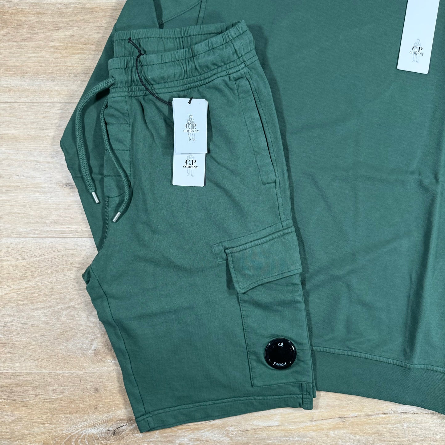 C.P. Company Light Fleece Lens Tracksuit in Duck Green