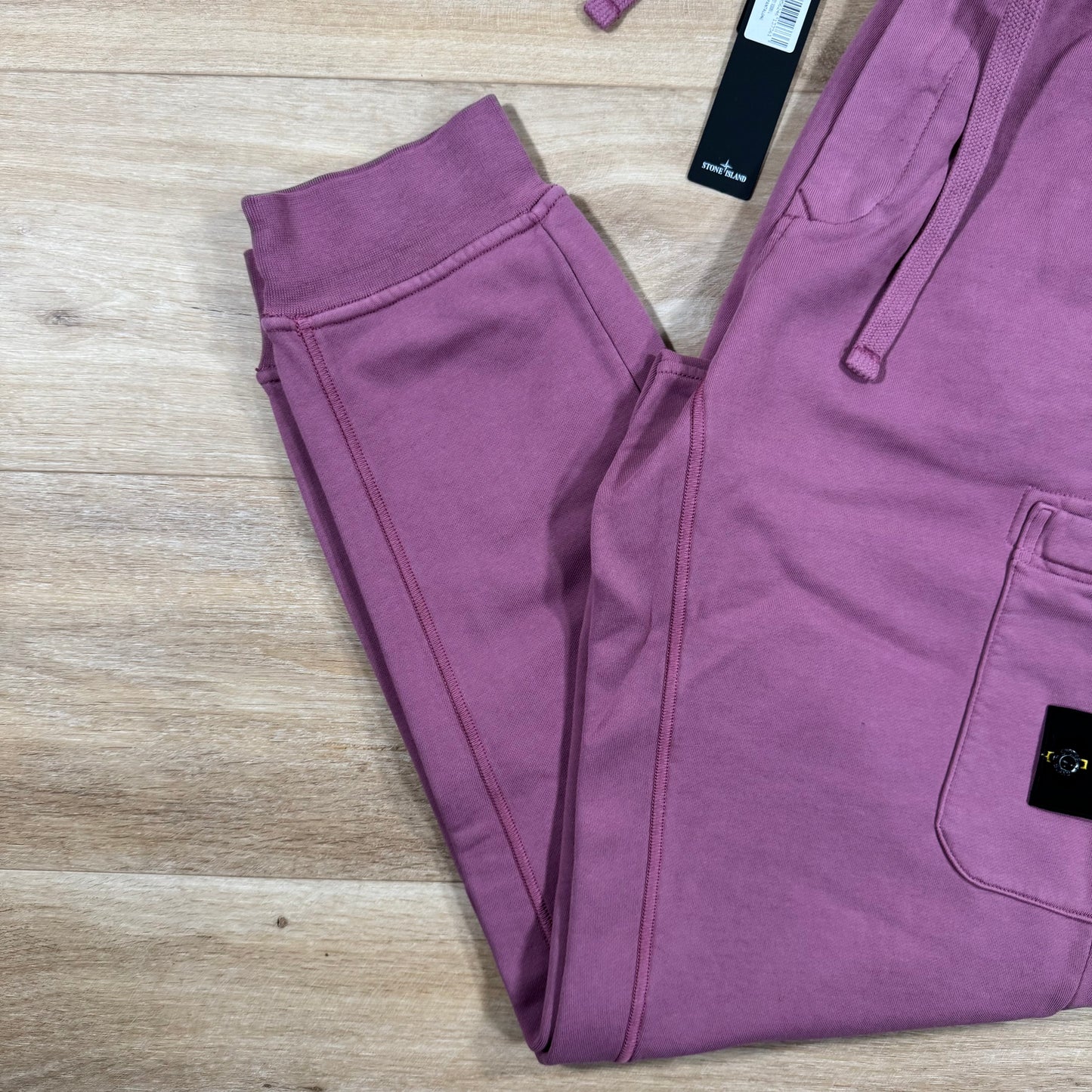 Stone Island Slim Fit Cargo Sweatpants in Onion Rose