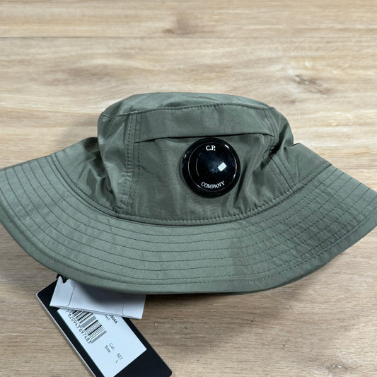 C.P. Company Chrome Lens Bucket Hat in Agave Green