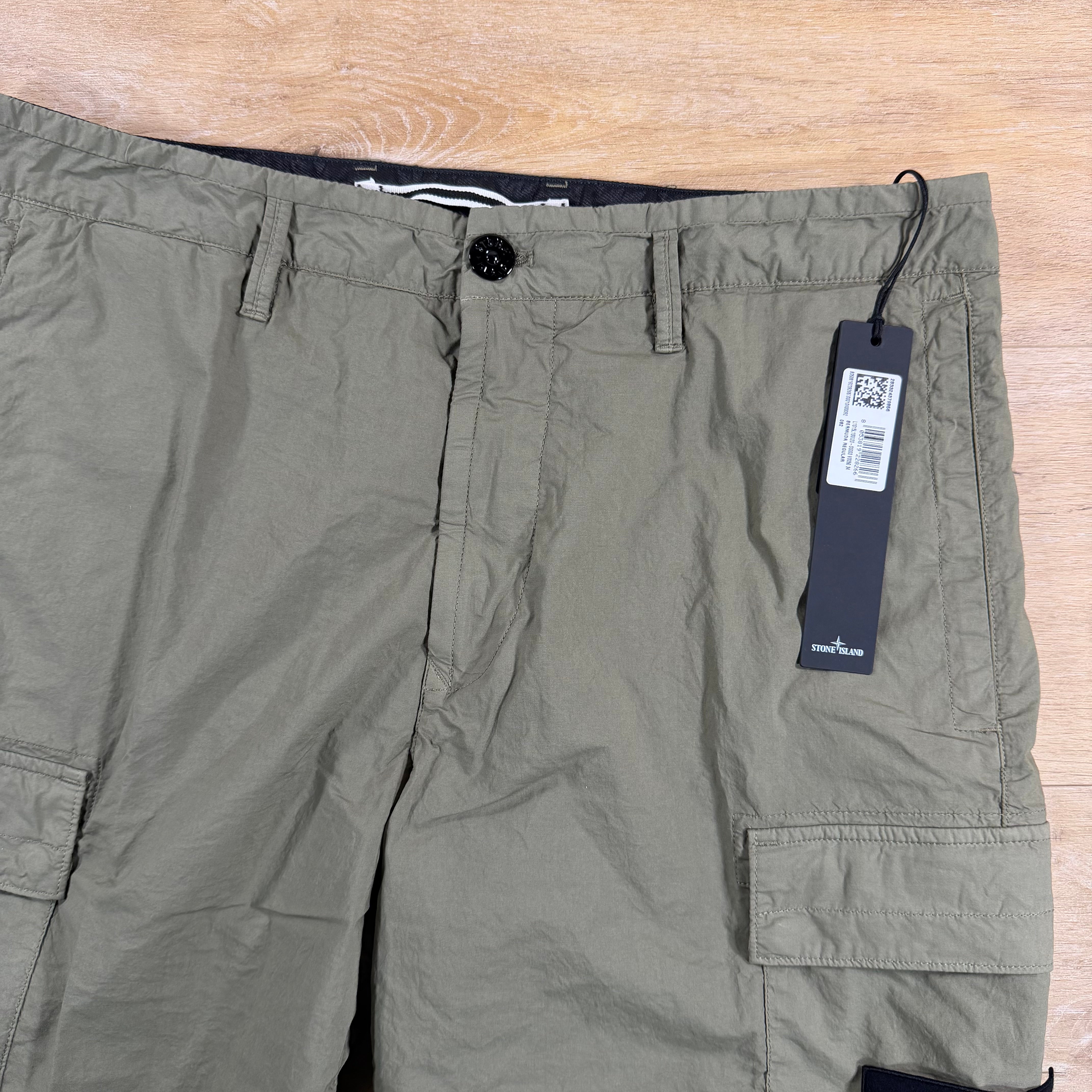 Stone Island Stretch Cotton Tela 'Paracadute' Cargo Bermuda Shorts in Military Green