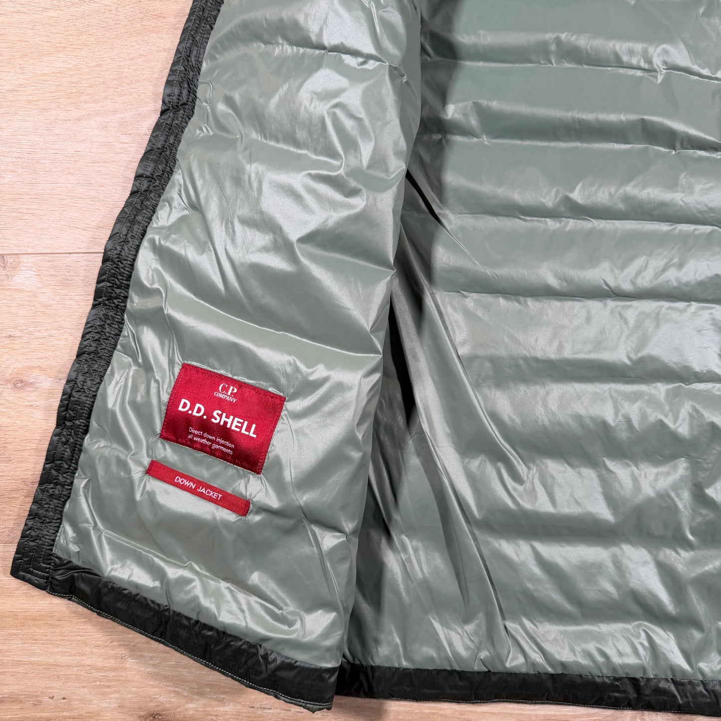 C.P. Company D.D. Shell Goggle Down Gilet in Seagrass - Green