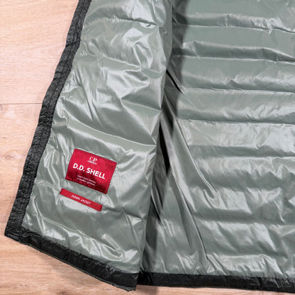 C.P. Company D.D. Shell Goggle Down Gilet in Seagrass - Green