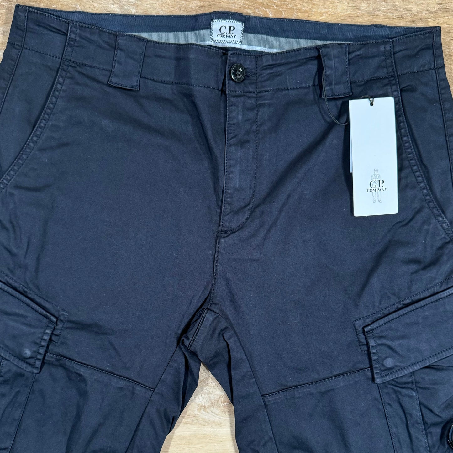 C.P. Company Stretch Sateen Cargo Lens Shorts in Navy