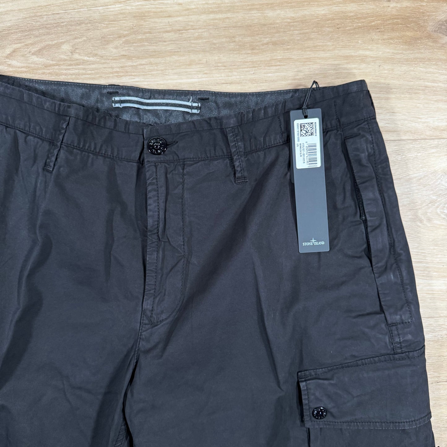 Stone Island Supima Twill Stretch-TC Cargo Bermuda Shorts in Black